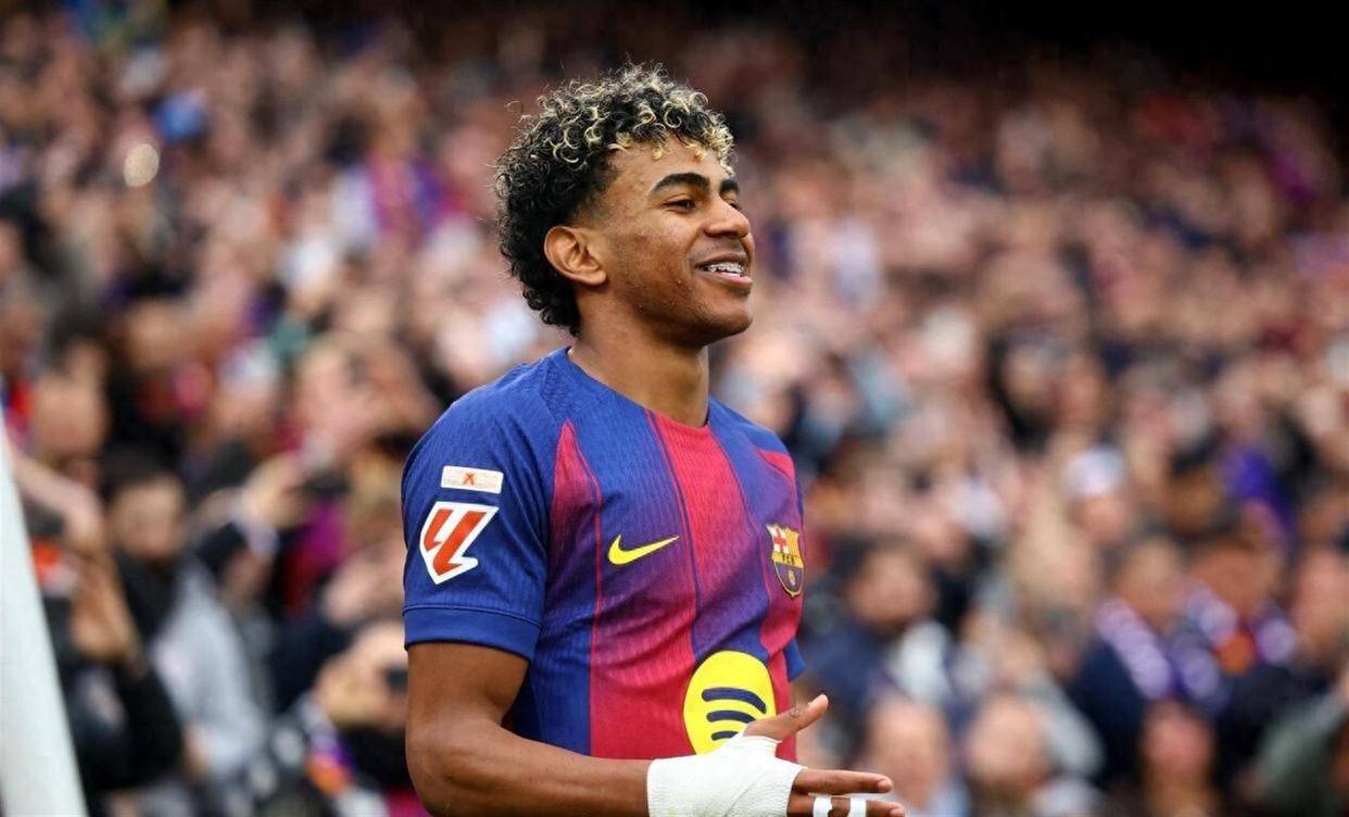 1:0！西甲争冠战，亚马尔破门+伤退，巴萨半场领先，有望九分领跑